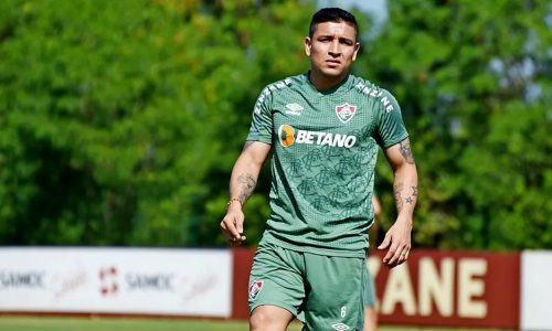 Ex-Fluminense, lateral Mario Pineida é assassinado em Guayaquil; esposa também morreu no atentado