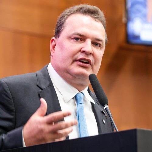 Max Russi endurece discurso contra violência doméstica e cobra execução de leis: “É inaceitável conviver com esse cenário”