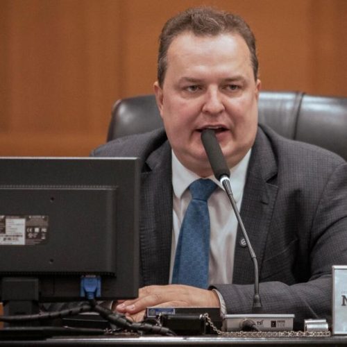 Deputado Max anuncia erro de veto e PLC que promove militares deve voltar à AL