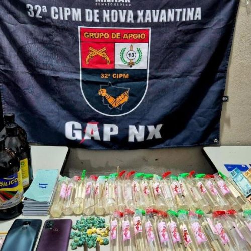 Polícia Militar prende três faccionados por tráfico de drogas e apreende entorpecentes