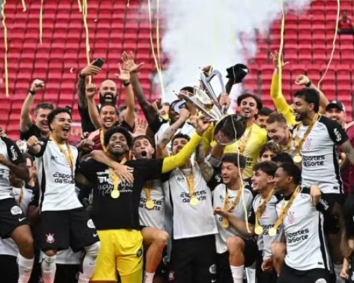 Corinthians vence o Flamengo e é campeão da Supercopa do Brasil