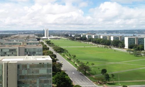 Sindicatos reagem à decisão de Flávio Dino que suspende “penduricalhos” no serviço público