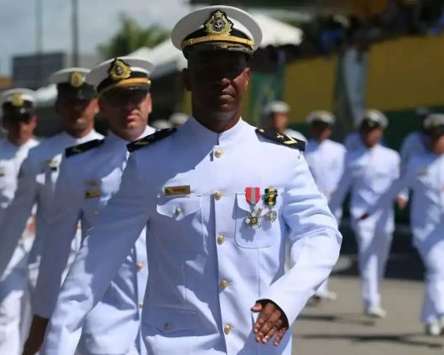 Com 1,6 mil vagas, inscrições para concurso da Marinha começam nesta 5ª