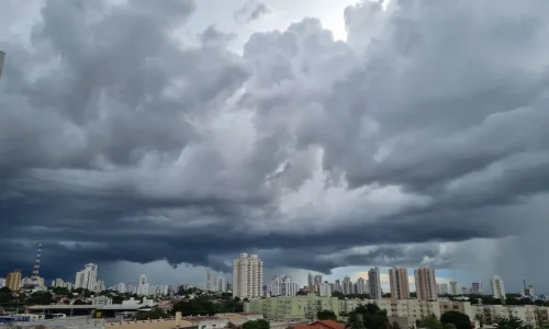 Cuiabá tem terça-feira chuvosa e previsão indica mais instabilidade nos próximos dias